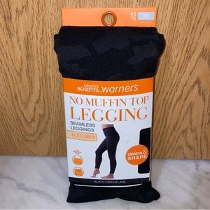 Black Camouflage Warner's Blissful Benefits No Muffin Top leggings Size XS